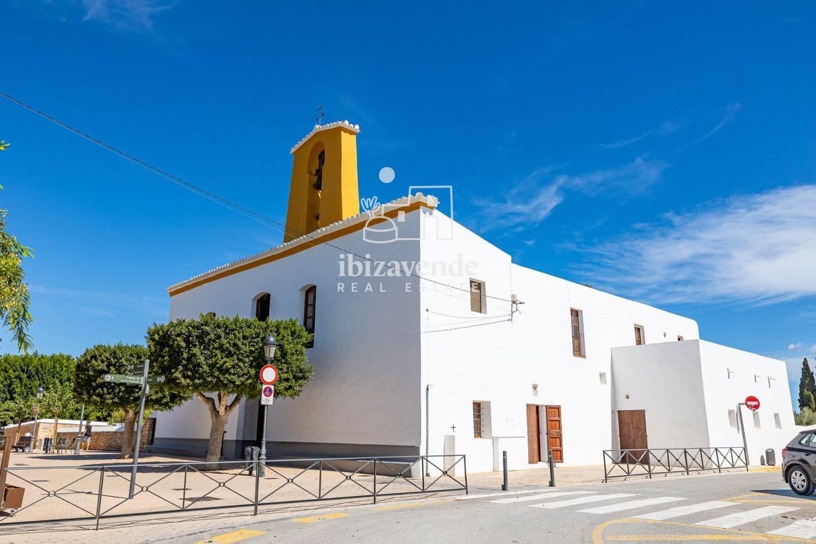 5 slaapkamer Villa te koop in Santa Gertrudis de Fruitera met zwembad - € 5.900.000 (Ref: 10060524)