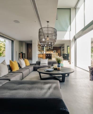 6 bedroom Villa for sale in Santa Gertrudis de Fruitera, Santa Eulalia / Santa Eularia with pool garage - € 5,300,000 (Ref: 10060605)