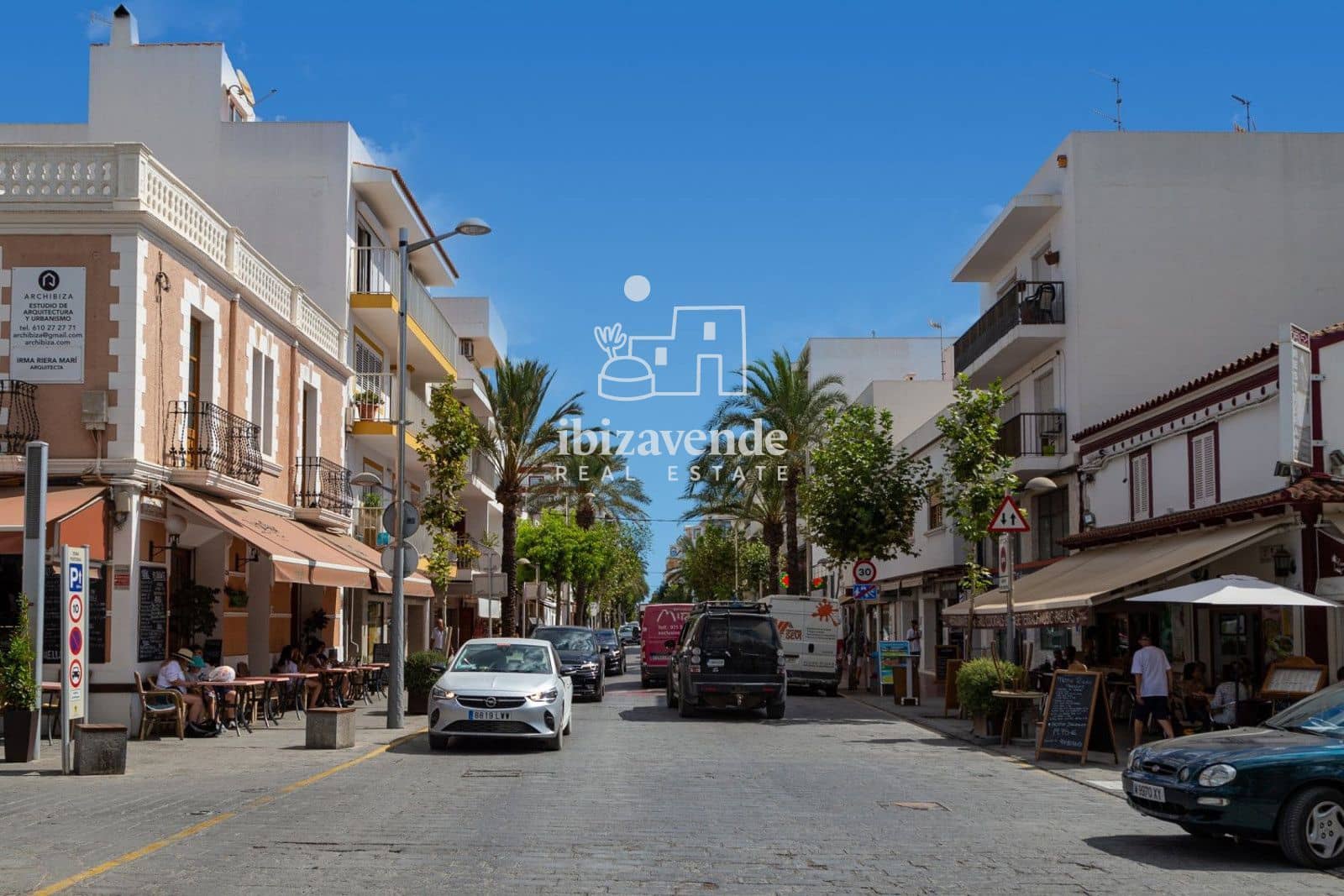 3 Zimmer Wohnung zu verkaufen in Santa Eulalia / Santa Eularia mit Pool Garage - 775.000 € (Ref: 10062852)