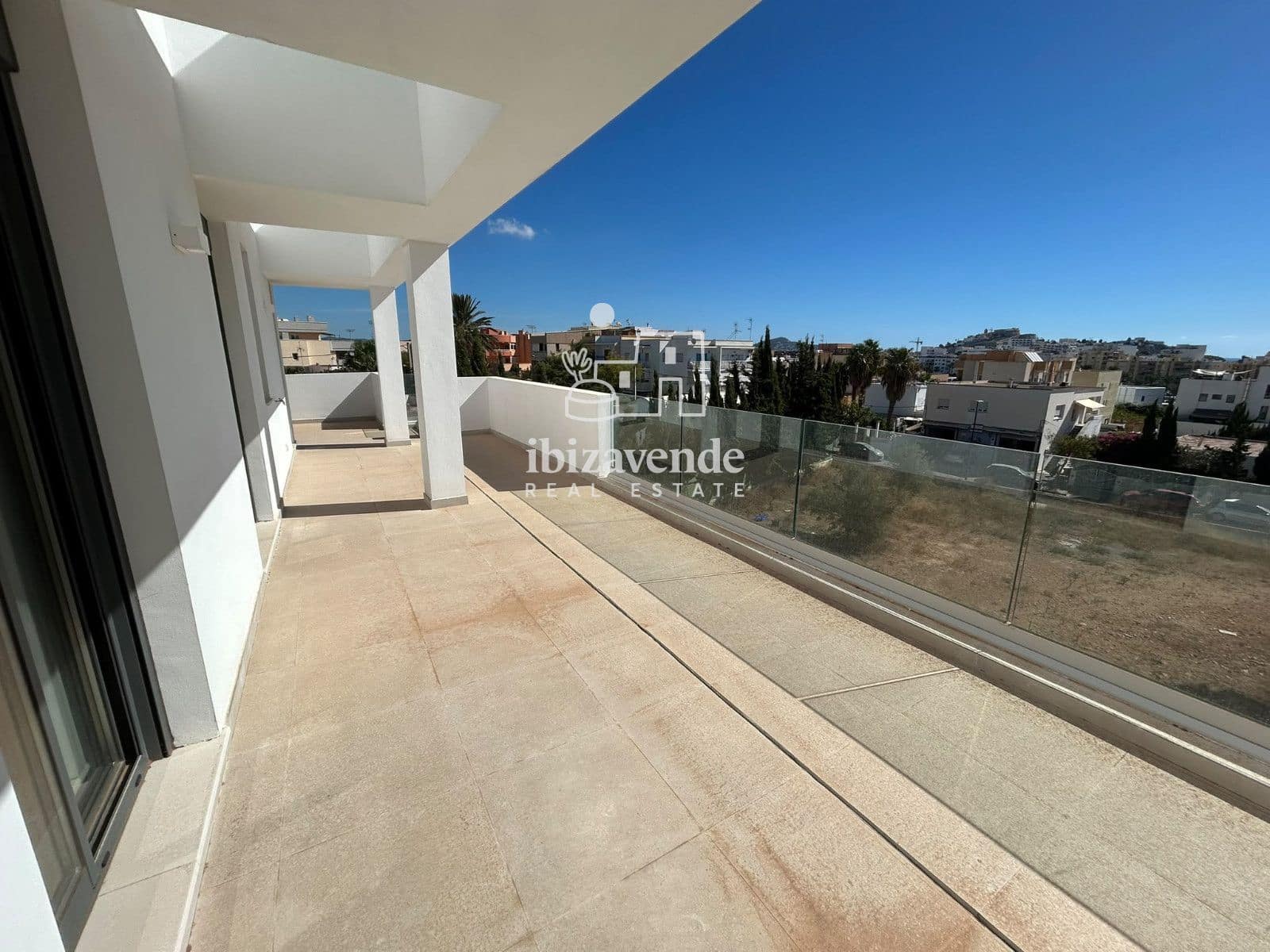 3 soverom Penthouse til leie i Ibiza by med garasje - € 3 300 (Ref: 10076657)