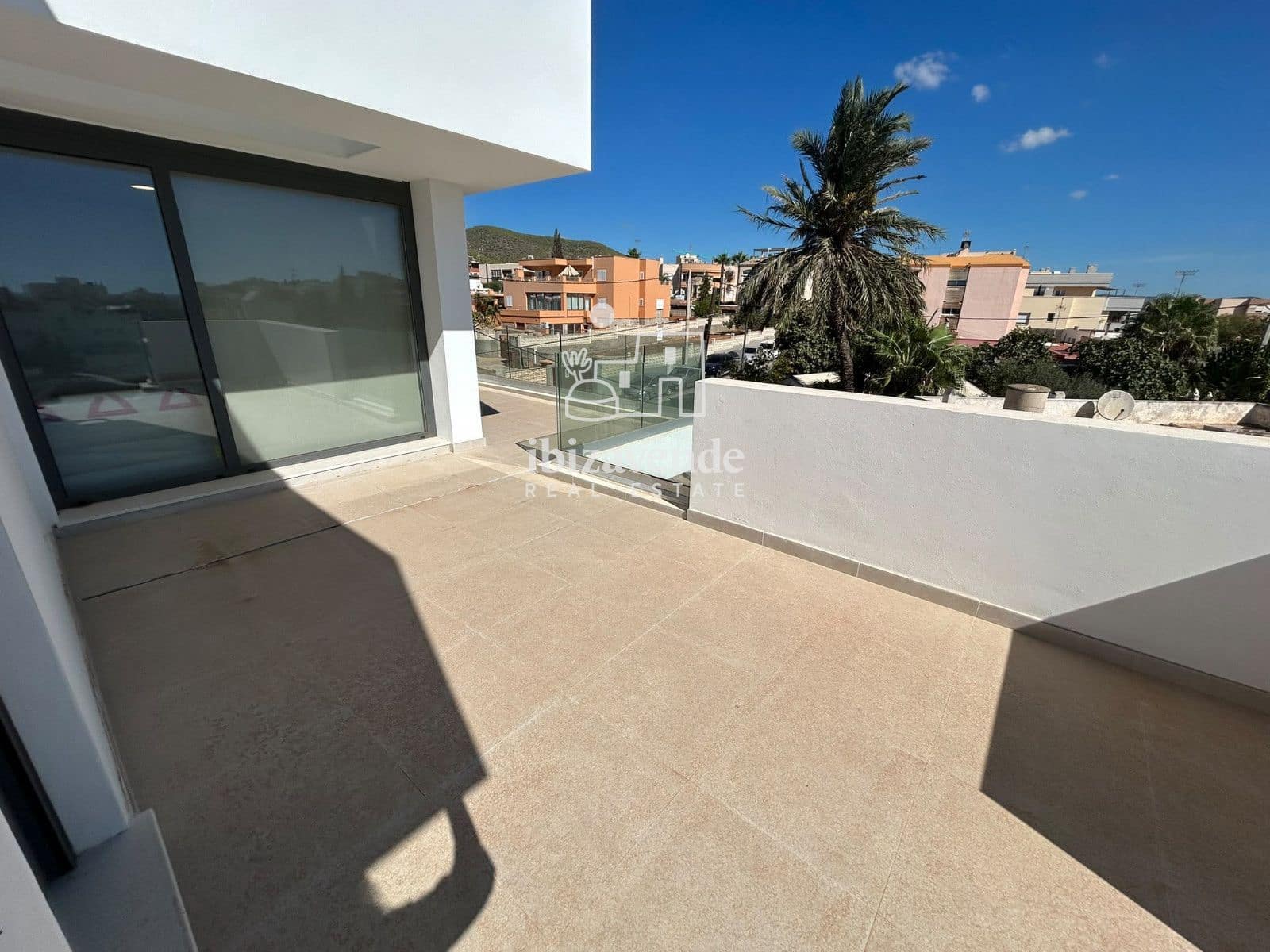 3 soverom Penthouse til leie i Ibiza by med garasje - € 3 300 (Ref: 10076657)