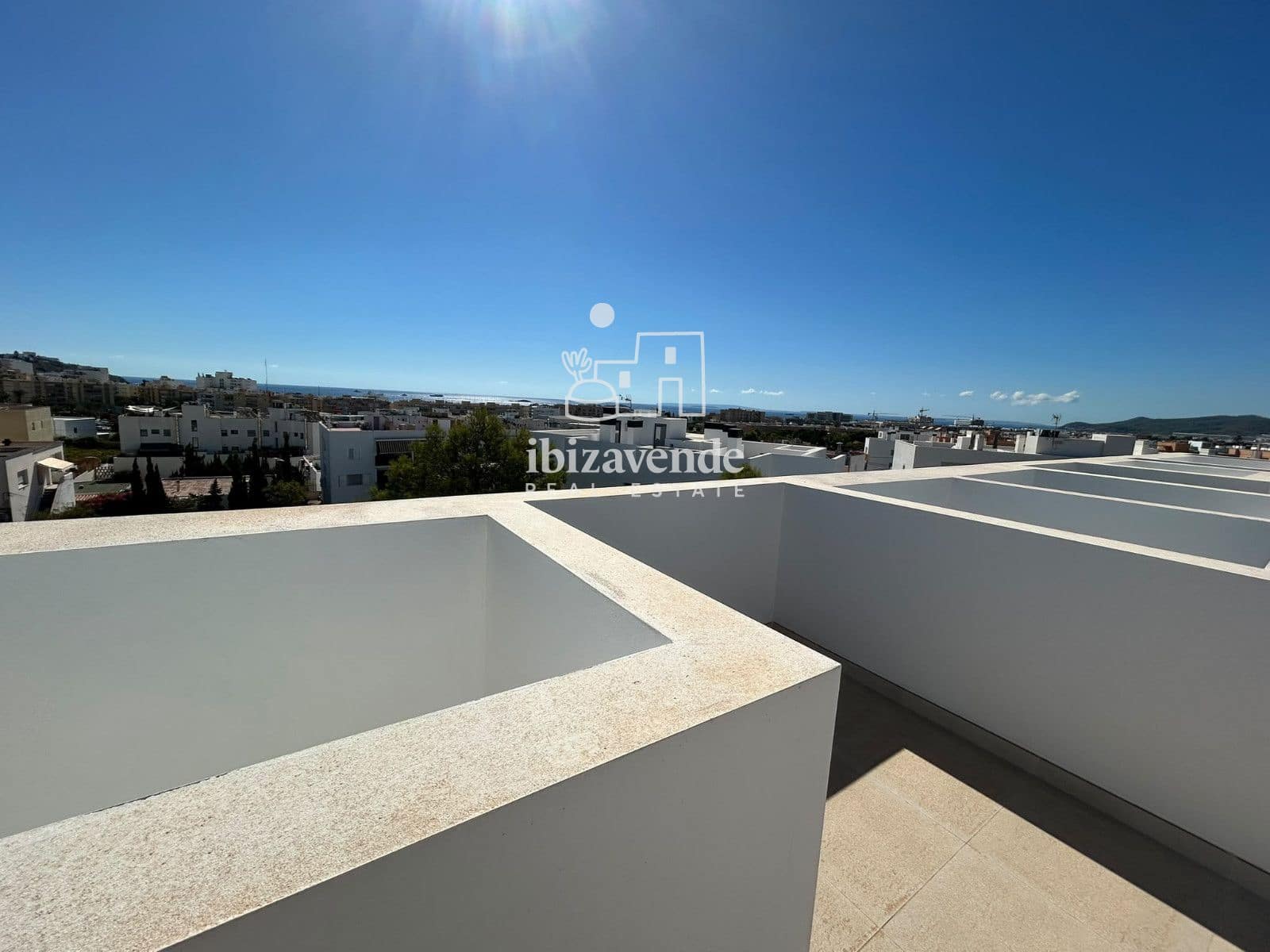 3 soverom Penthouse til leie i Ibiza by med garasje - € 3 300 (Ref: 10076657)