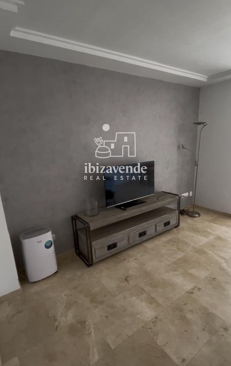 3 bedroom Penthouse for rent in Ibiza / Eivissa town with pool garage - € 2,000 (Ref: 10076937)