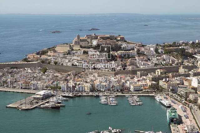 3 quarto Penthouse para arrendar em Ibiza / Eivissa cidade com piscina garagem - 5 500 € (Ref: 10076996)