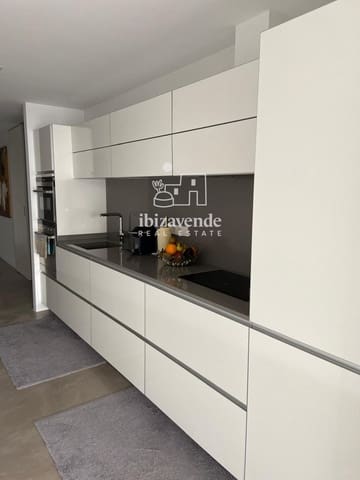 Appartement de 1 chambre à louer à Ibiza ville avec garage - 3 500 € (Ref: 10081793)