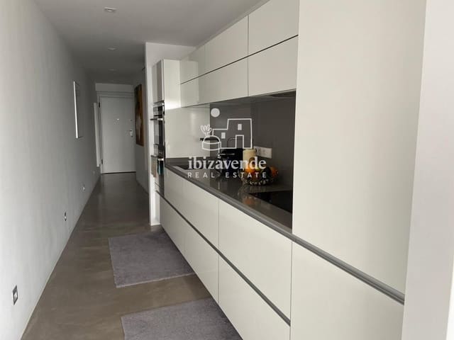 Appartement de 1 chambre à louer à Ibiza ville avec garage - 3 500 € (Ref: 10081793)