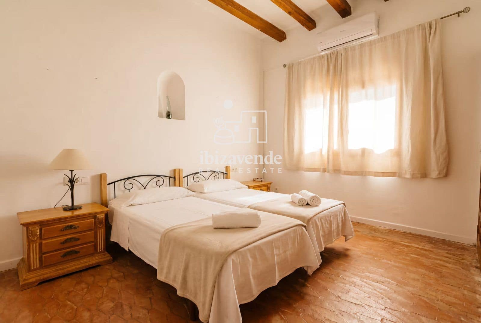 6 sypialnia Willa do wynajęcia w Santa Eulalia / Santa Eularia z basenem - 7 500 € (Ref: 10081794)