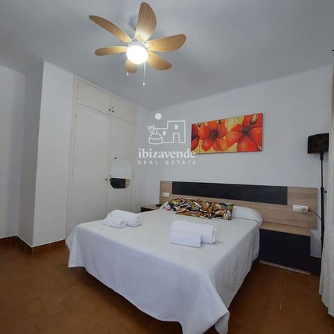 Appartement de 2 chambres à louer à Santa Eulalia / Santa Eularia avec piscine - 1 750 € (Ref: 10106443)