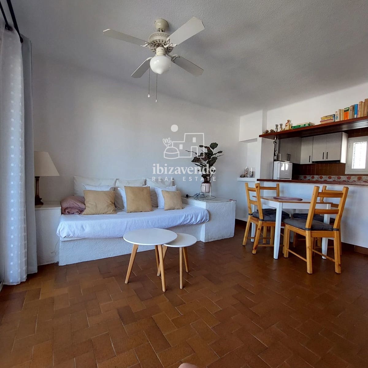 Appartement de 2 chambres à louer à Santa Eulalia / Santa Eularia avec piscine - 1 750 € (Ref: 10106443)