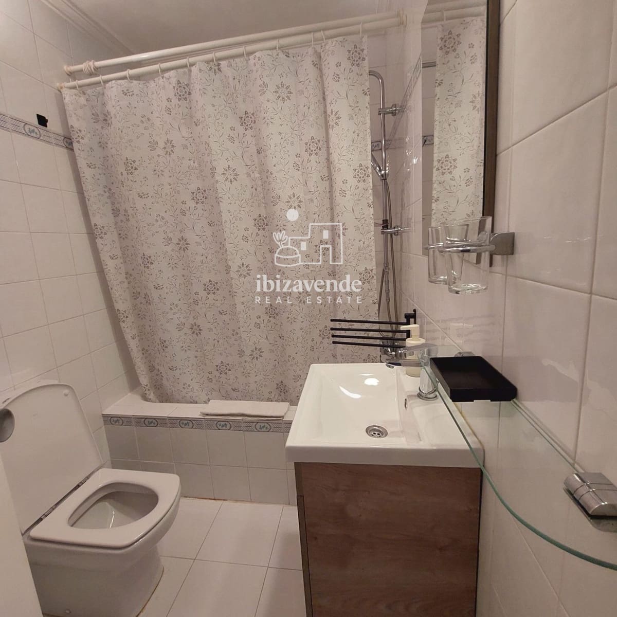 Appartement de 2 chambres à louer à Santa Eulalia / Santa Eularia avec piscine - 1 750 € (Ref: 10106443)