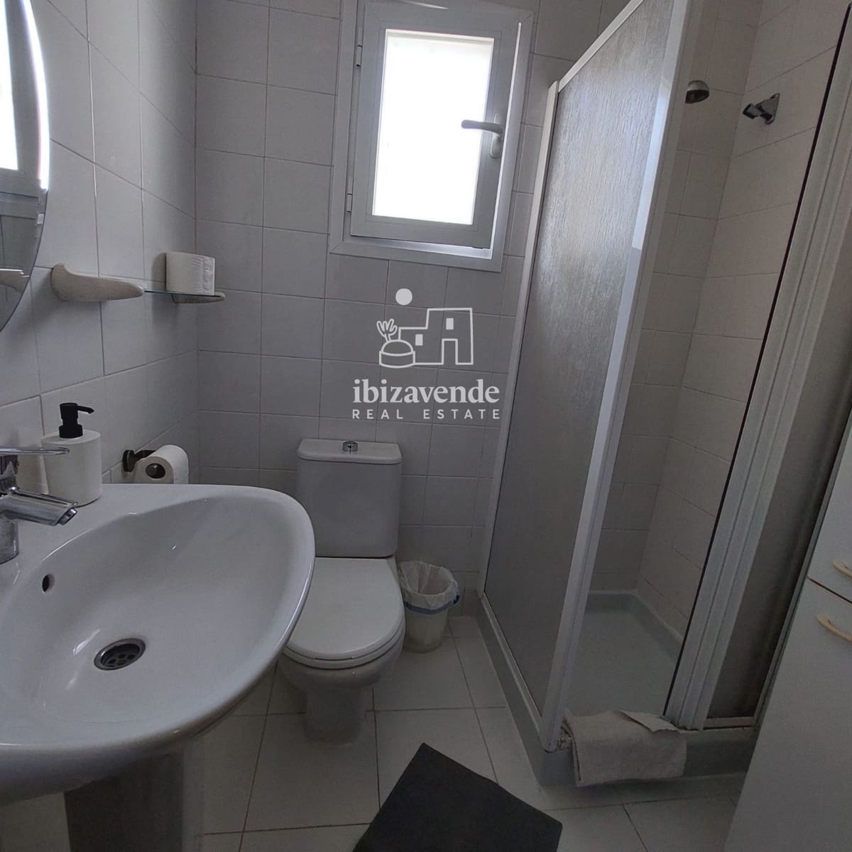 Appartement de 2 chambres à louer à Santa Eulalia / Santa Eularia avec piscine - 1 750 € (Ref: 10106443)