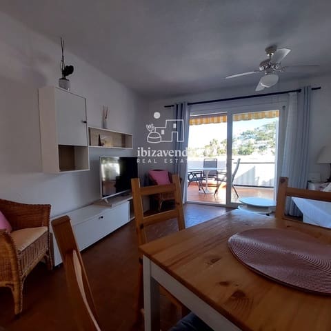 Appartement de 2 chambres à louer à Santa Eulalia / Santa Eularia avec piscine - 1 750 € (Ref: 10106443)