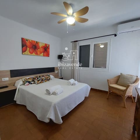 Appartement de 2 chambres à louer à Santa Eulalia / Santa Eularia avec piscine - 1 750 € (Ref: 10106443)