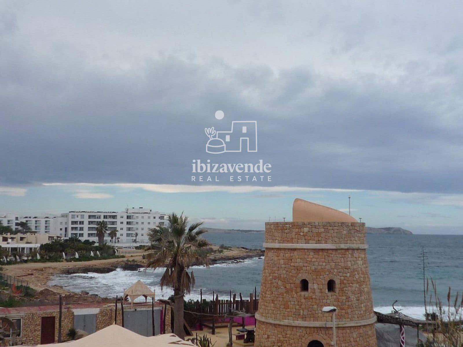 1 quarto Apartamento para venda em Cala d'en Bou com piscina garagem - 420 000 € (Ref: 10124994)
