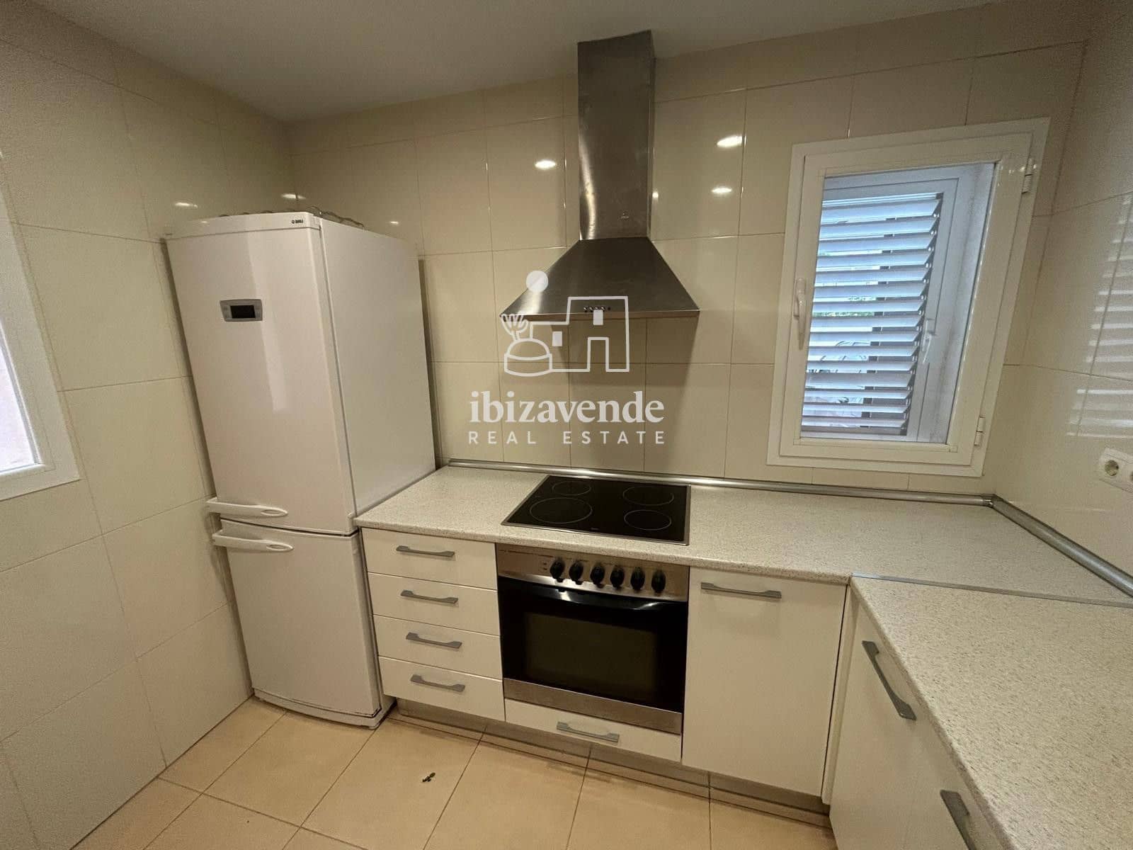 2 bedroom Townhouse for rent in Sant Antoni de Portmany with pool garage - € 2,250 (Ref: 10130378)
