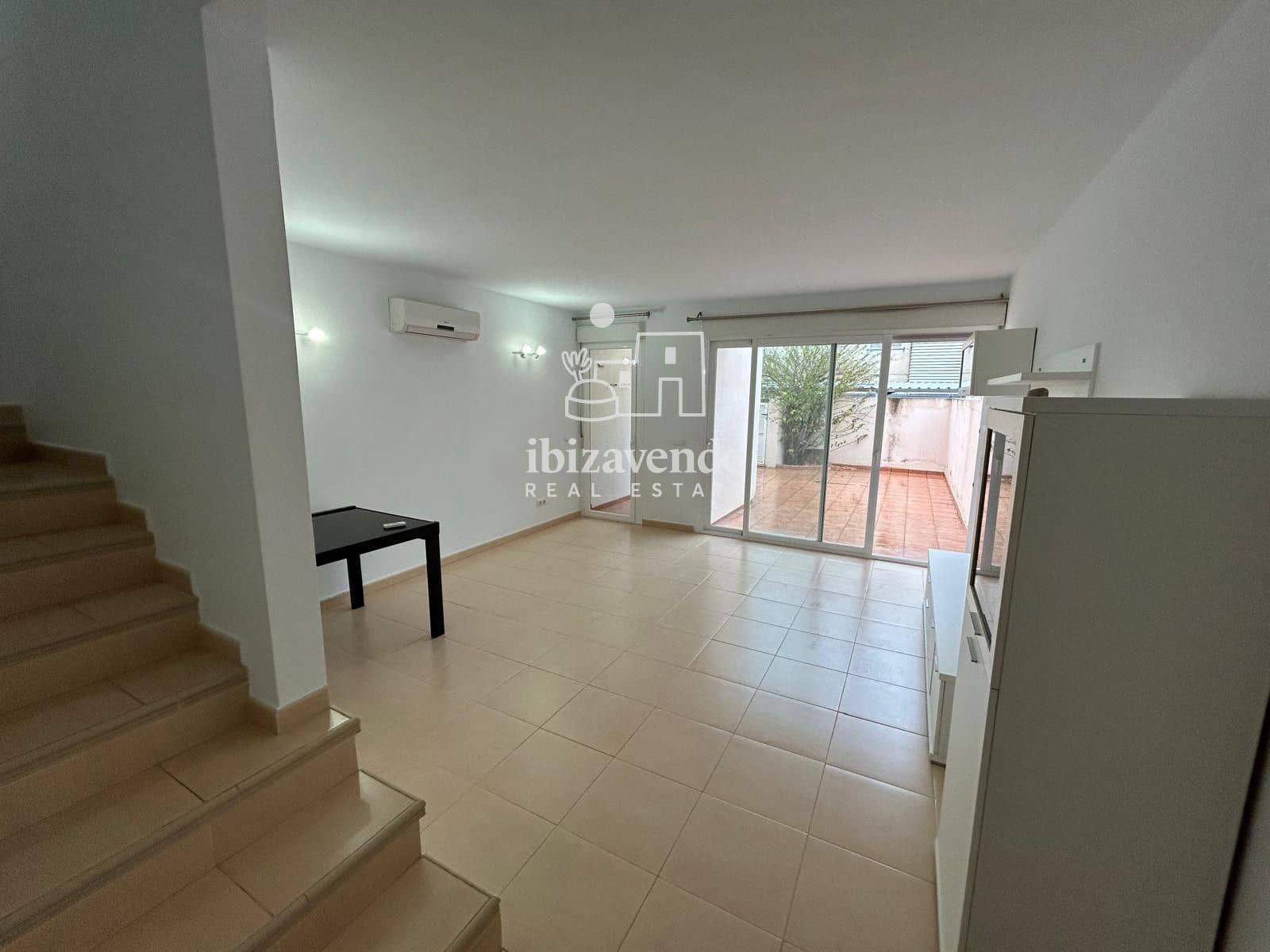 2 bedroom Townhouse for rent in Sant Antoni de Portmany with pool garage - € 2,250 (Ref: 10130378)