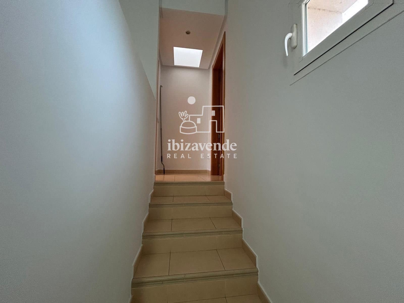 2 bedroom Townhouse for rent in Sant Antoni de Portmany with pool garage - € 2,250 (Ref: 10130378)