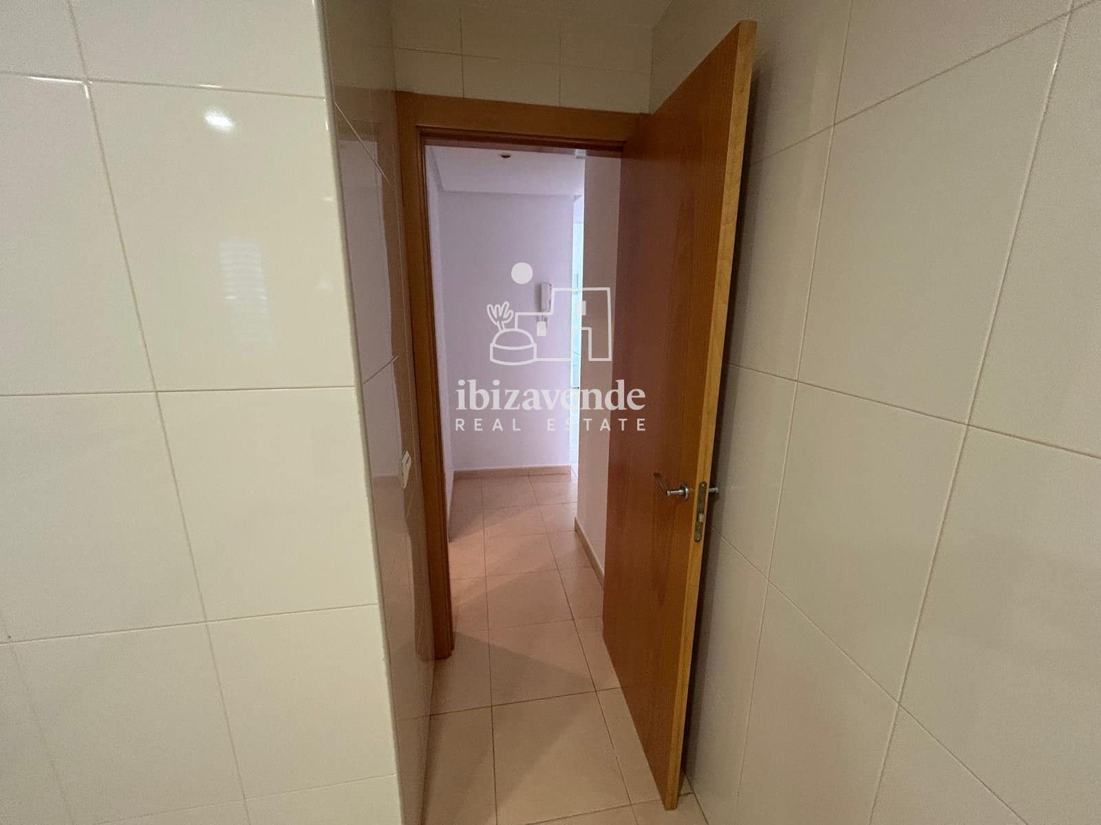 2 bedroom Townhouse for rent in Sant Antoni de Portmany with pool garage - € 2,250 (Ref: 10130378)