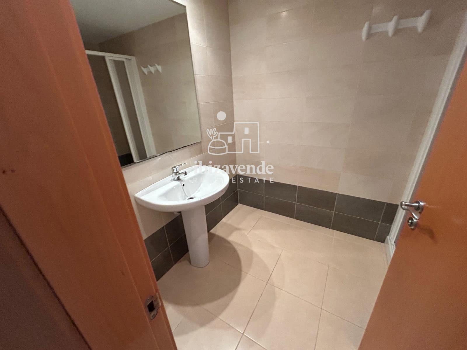 2 bedroom Townhouse for rent in Sant Antoni de Portmany with pool garage - € 2,250 (Ref: 10130378)