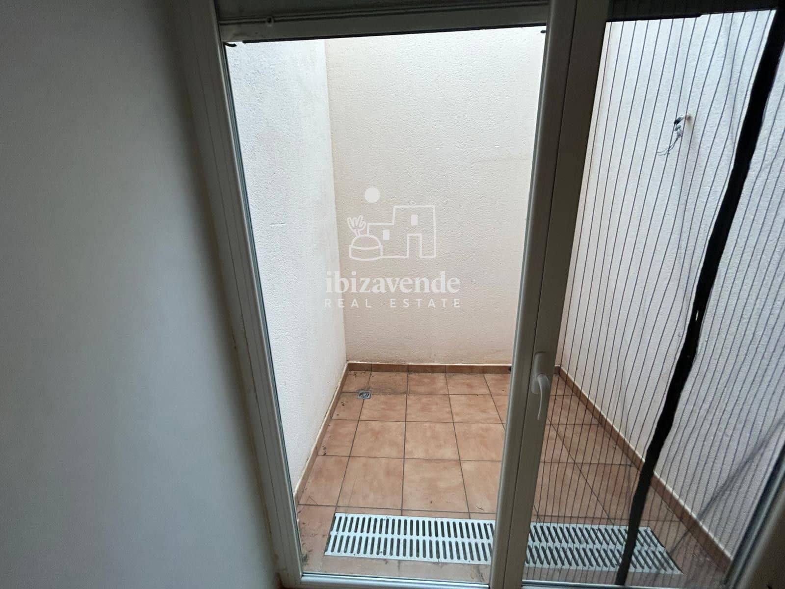 2 bedroom Townhouse for rent in Sant Antoni de Portmany with pool garage - € 2,250 (Ref: 10130378)