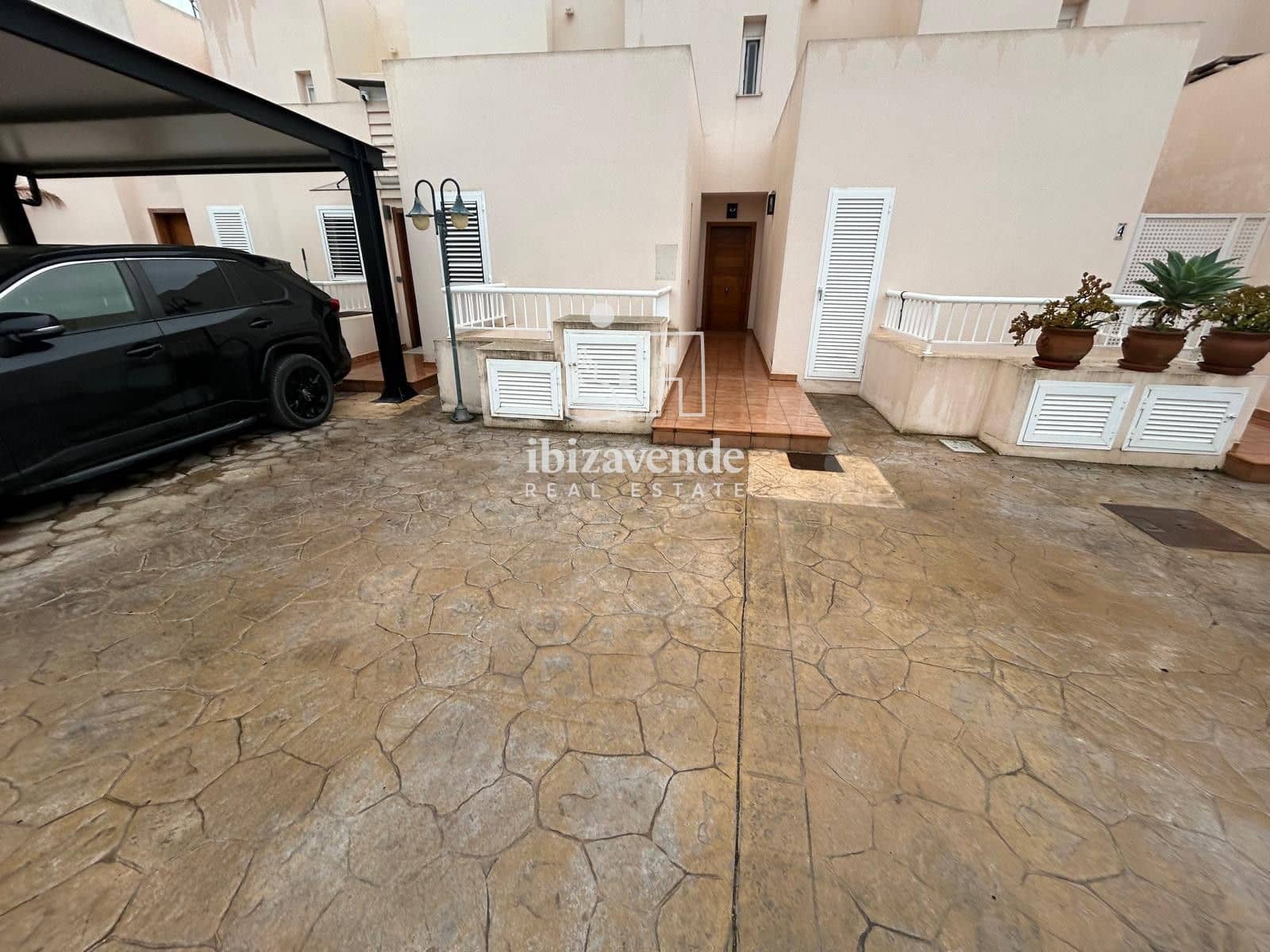 2 bedroom Townhouse for rent in Sant Antoni de Portmany with pool garage - € 2,250 (Ref: 10130378)
