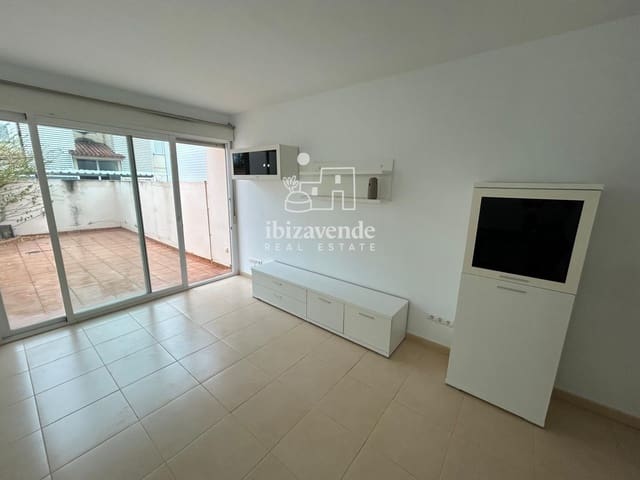 Maison de Ville de 2 chambres à louer à Sant Antoni de Portmany avec piscine garage - 2 250 € (Ref: 10130378)