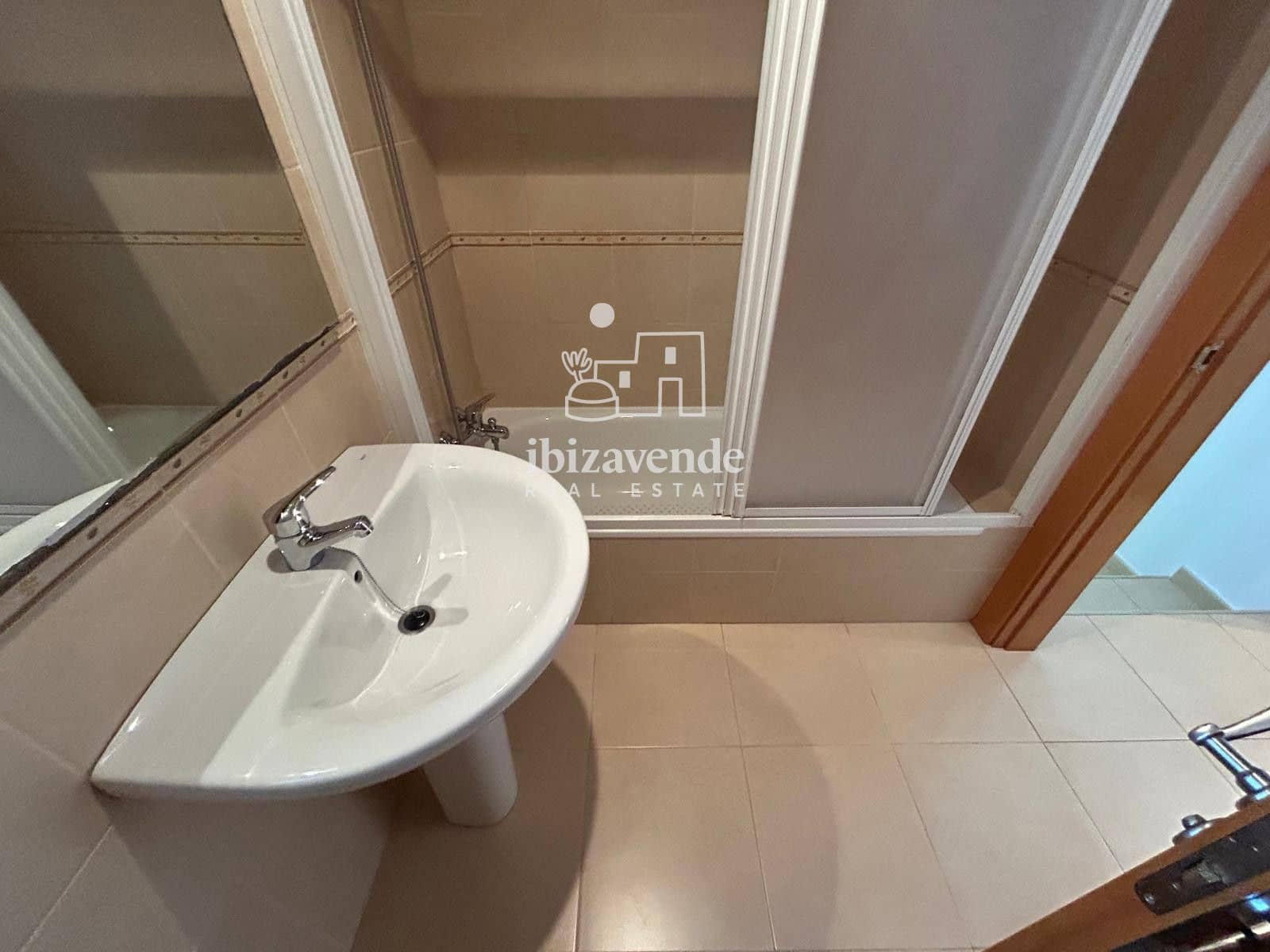 2 bedroom Townhouse for rent in Sant Antoni de Portmany with pool garage - € 2,250 (Ref: 10130378)