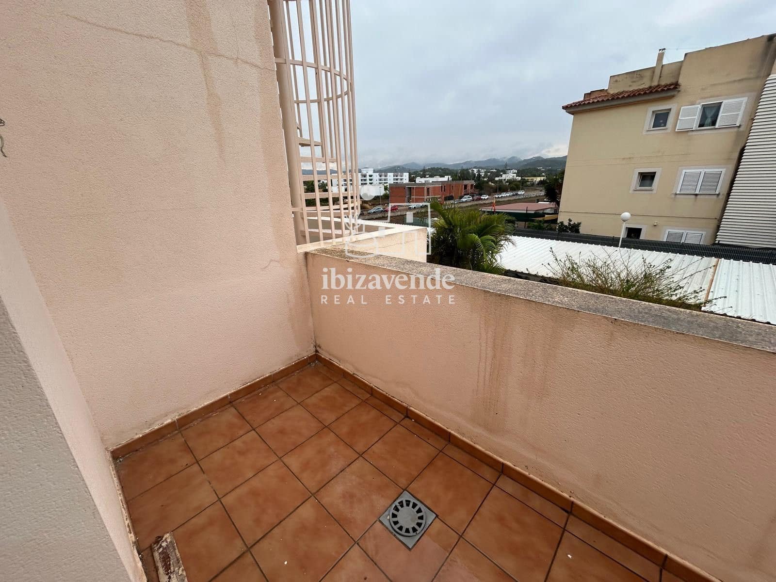 2 bedroom Townhouse for rent in Sant Antoni de Portmany with pool garage - € 2,250 (Ref: 10130378)