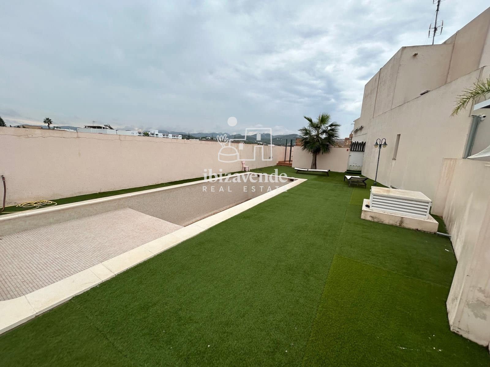 2 bedroom Townhouse for rent in Sant Antoni de Portmany with pool garage - € 2,250 (Ref: 10130378)