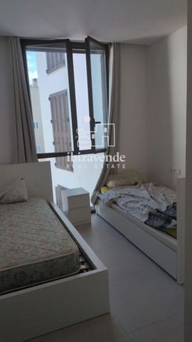 Appartement de 3 chambres à louer à Sant Antoni de Portmany - 1 500 € (Ref: 10130730)