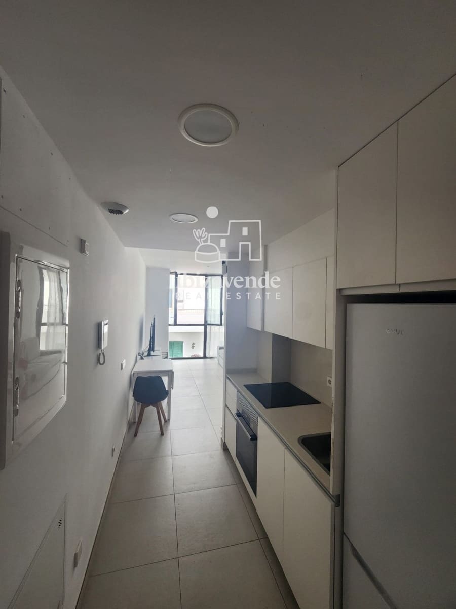Appartement de 3 chambres à louer à Sant Antoni de Portmany - 1 500 € (Ref: 10130730)
