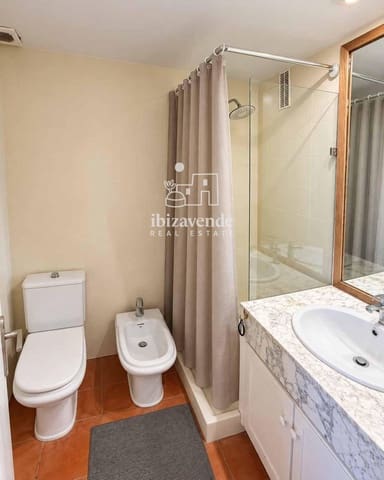 Piso de 2 habitaciones en Ibiza / Eivissa ciudad en venta con piscina - 1.100.000 € (Ref: 10133477)