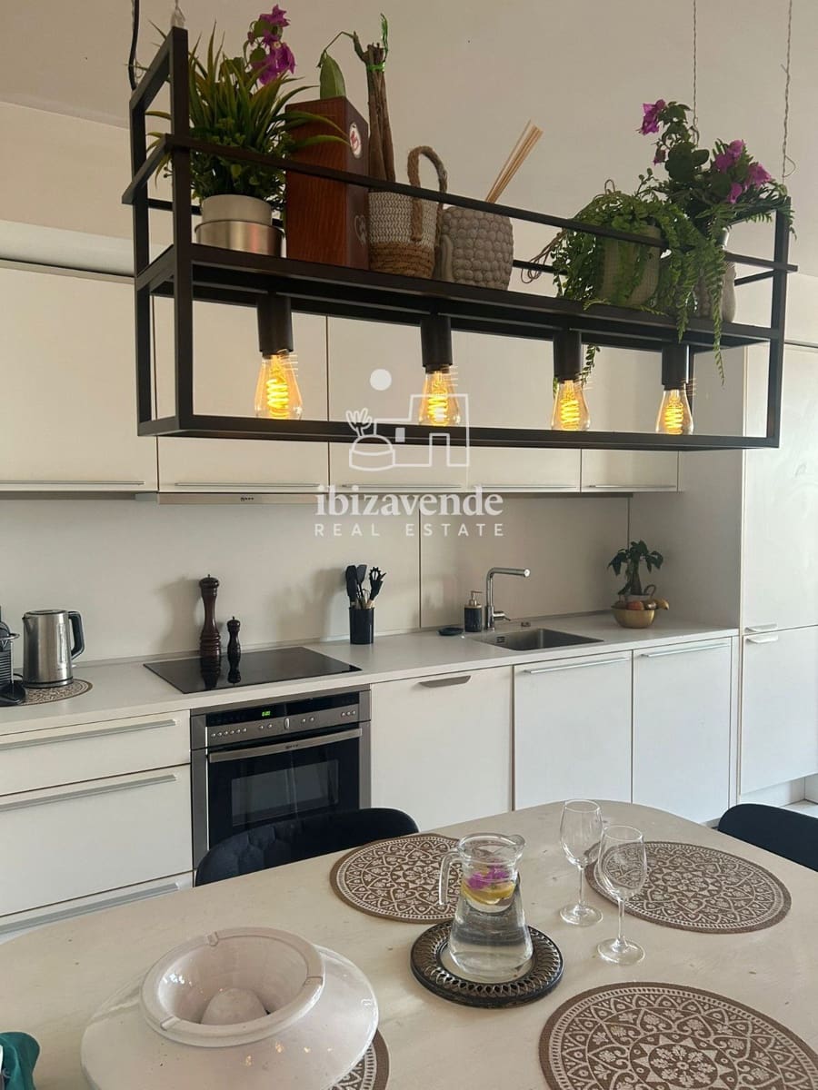 2 soverom Leilighet til salgs i Ibiza by med svømmebasseng - € 586 000 (Ref: 10134839)