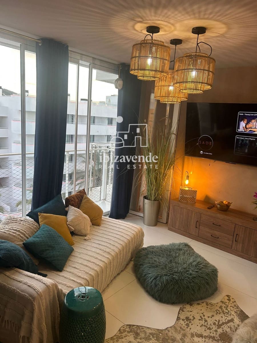 2 soverom Leilighet til salgs i Ibiza by med svømmebasseng - € 586 000 (Ref: 10134839)