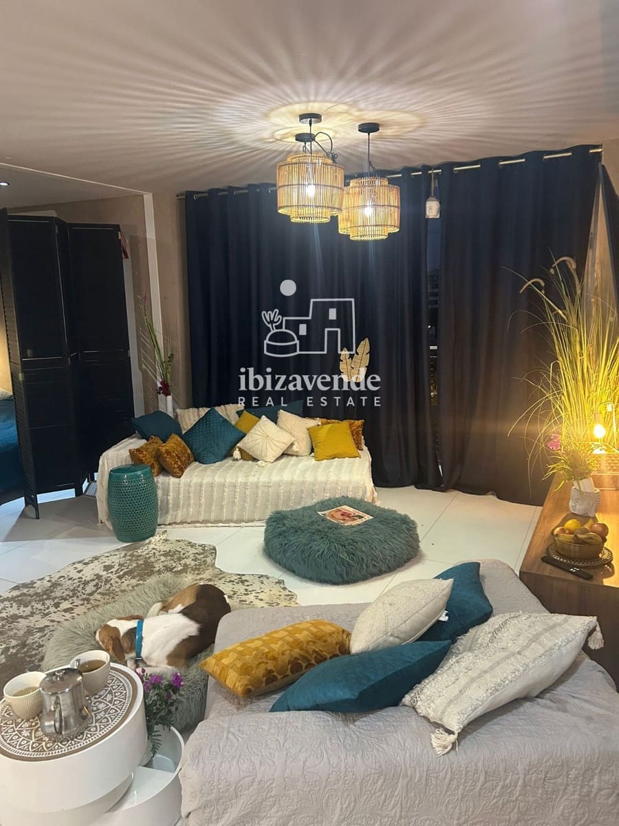 2 soverom Leilighet til salgs i Ibiza by med svømmebasseng - € 586 000 (Ref: 10134839)