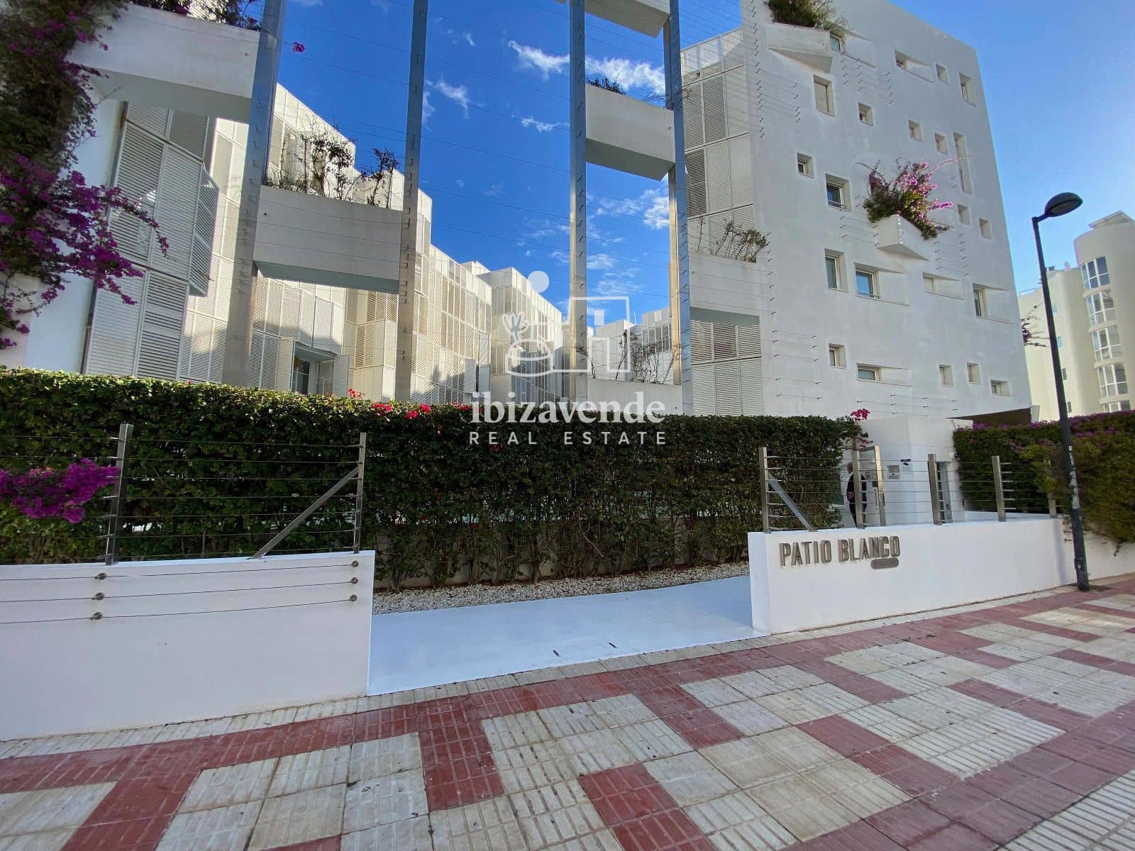 2 soverom Leilighet til salgs i Ibiza by med svømmebasseng - € 586 000 (Ref: 10134839)