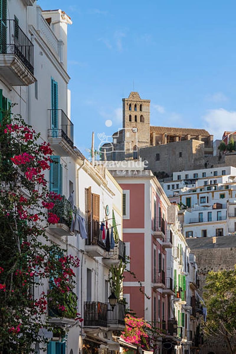 1 soverom Leilighet til leie i Ibiza by med garasje - € 1 400 (Ref: 10144897)