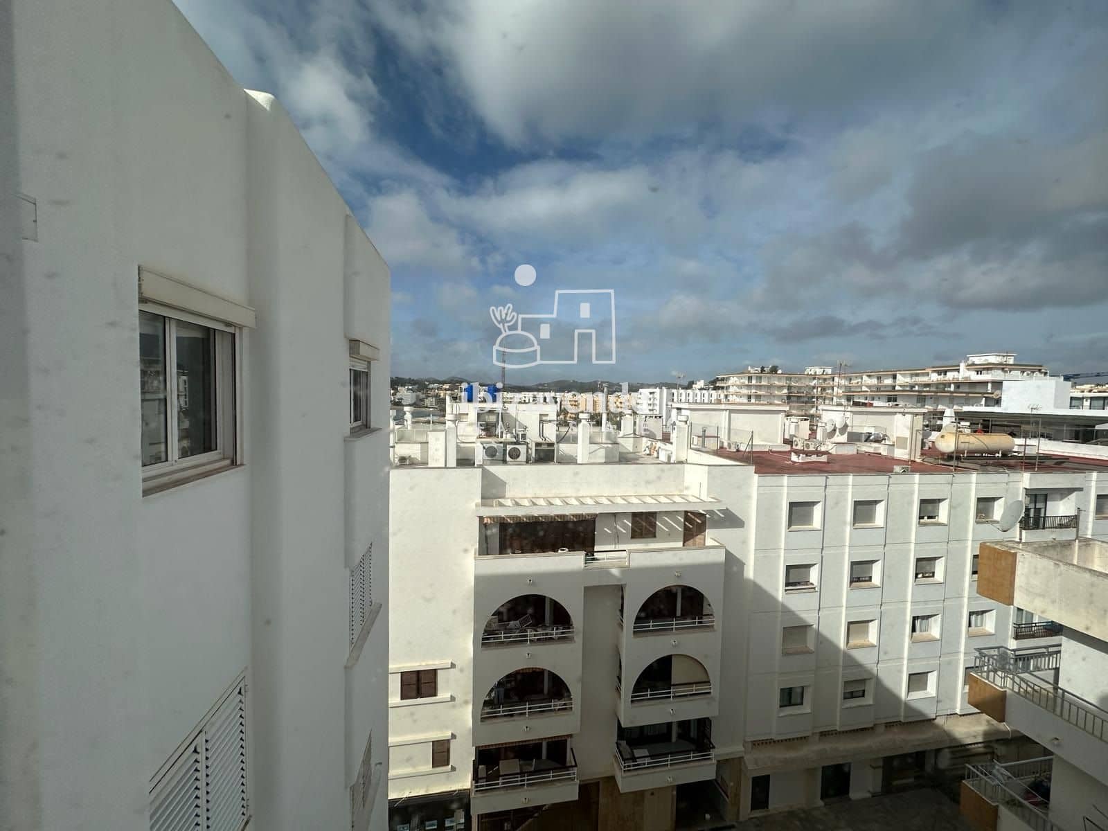 1 soveværelse Penthouse til leje i Santa Eulalia / Santa Eularia - € 1.500 (Ref: 10147385)