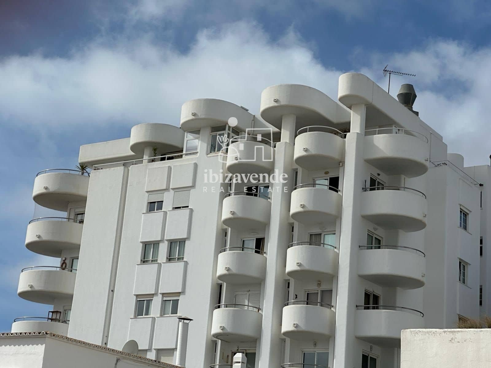 1 soveværelse Penthouse til leje i Santa Eulalia / Santa Eularia - € 1.500 (Ref: 10147385)