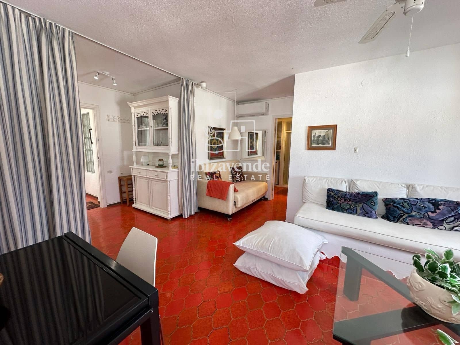 1 soveværelse Penthouse til leje i Santa Eulalia / Santa Eularia - € 1.500 (Ref: 10147385)