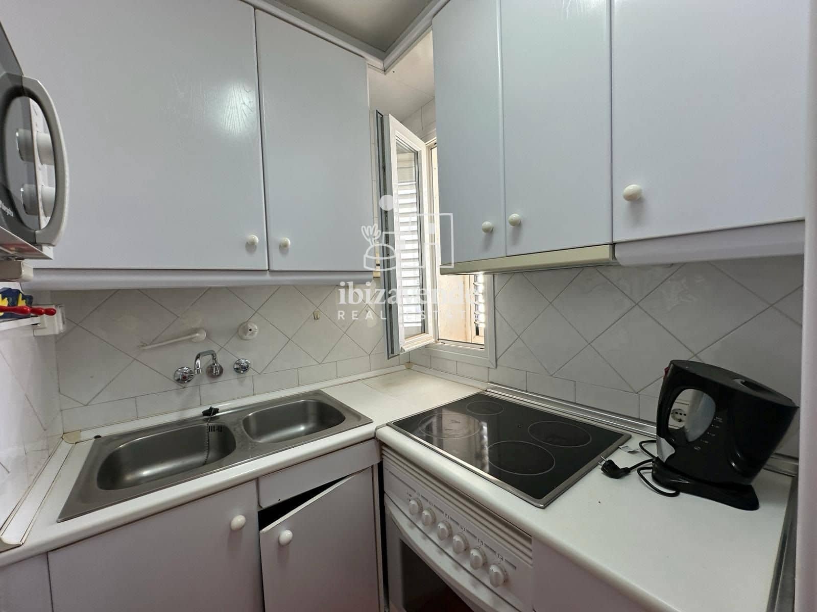 1 soveværelse Penthouse til leje i Santa Eulalia / Santa Eularia - € 1.500 (Ref: 10147385)