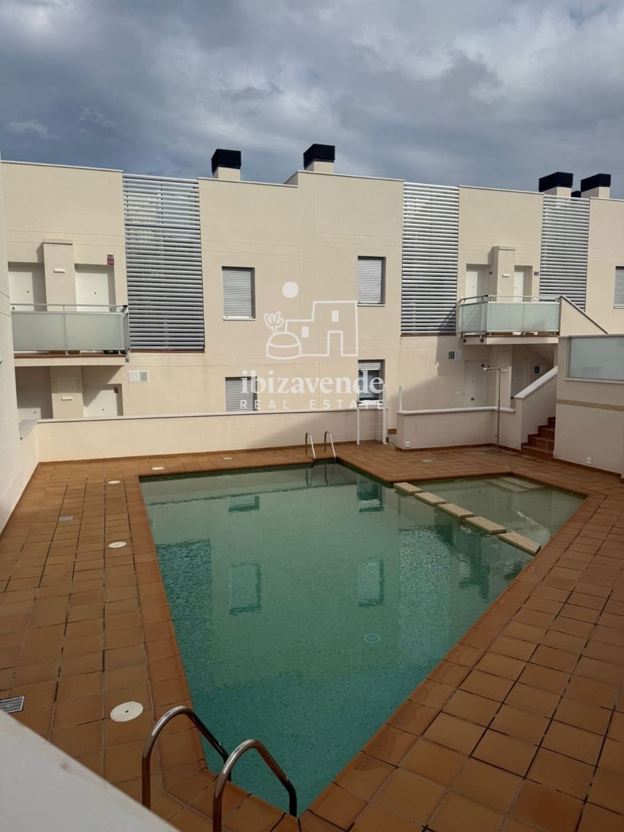 Piso de 2 habitaciones en Sant Antoni de Portmany en alquiler con piscina garaje - 2.000 € (Ref: 10158432)