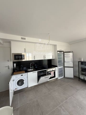 Piso de 2 habitaciones en Sant Antoni de Portmany en alquiler - 2.000 € (Ref: 10158432)