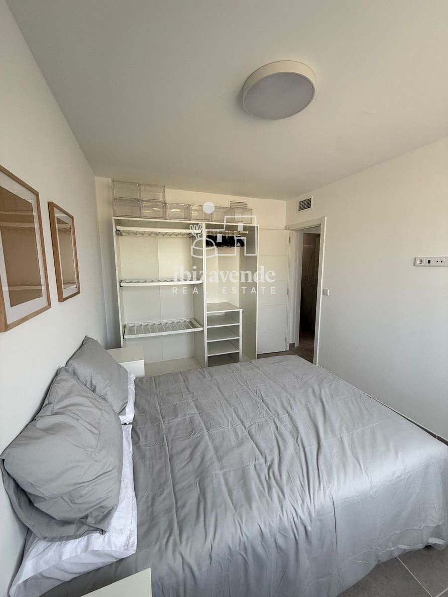 Piso de 2 habitaciones en Sant Antoni de Portmany en alquiler con piscina garaje - 2.000 € (Ref: 10158432)