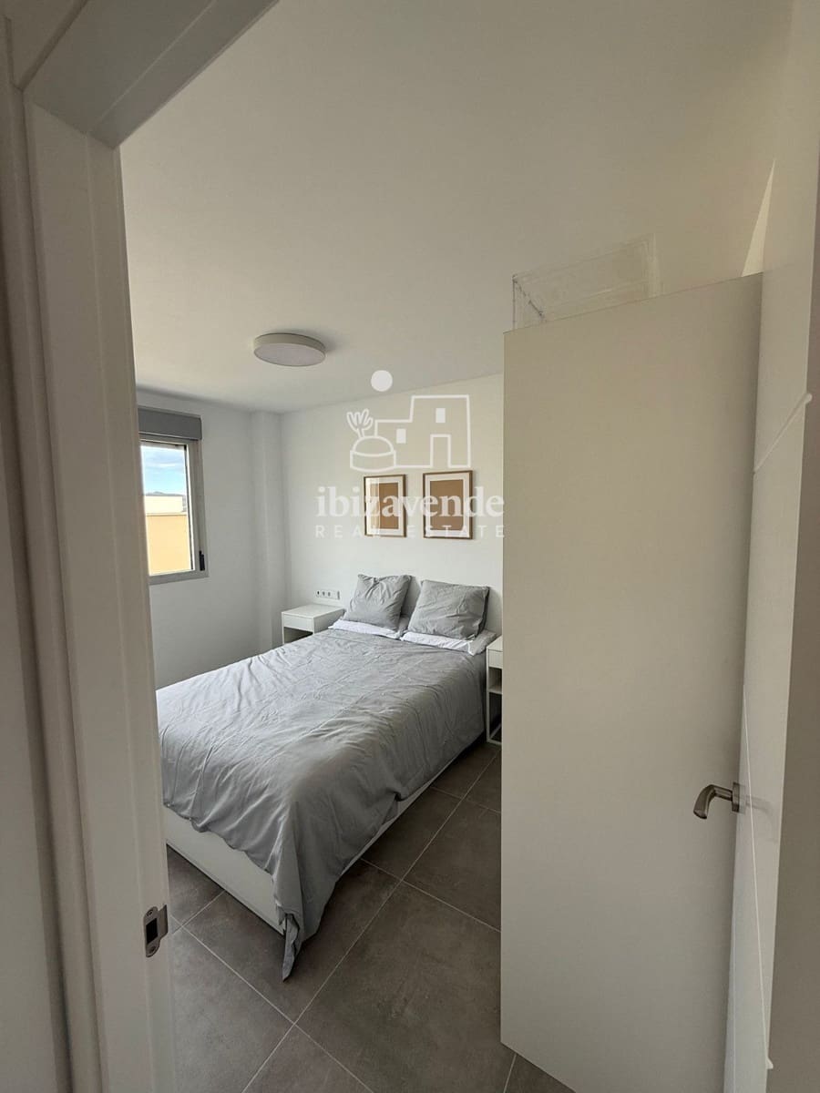 Piso de 2 habitaciones en Sant Antoni de Portmany en alquiler con piscina garaje - 2.000 € (Ref: 10158432)