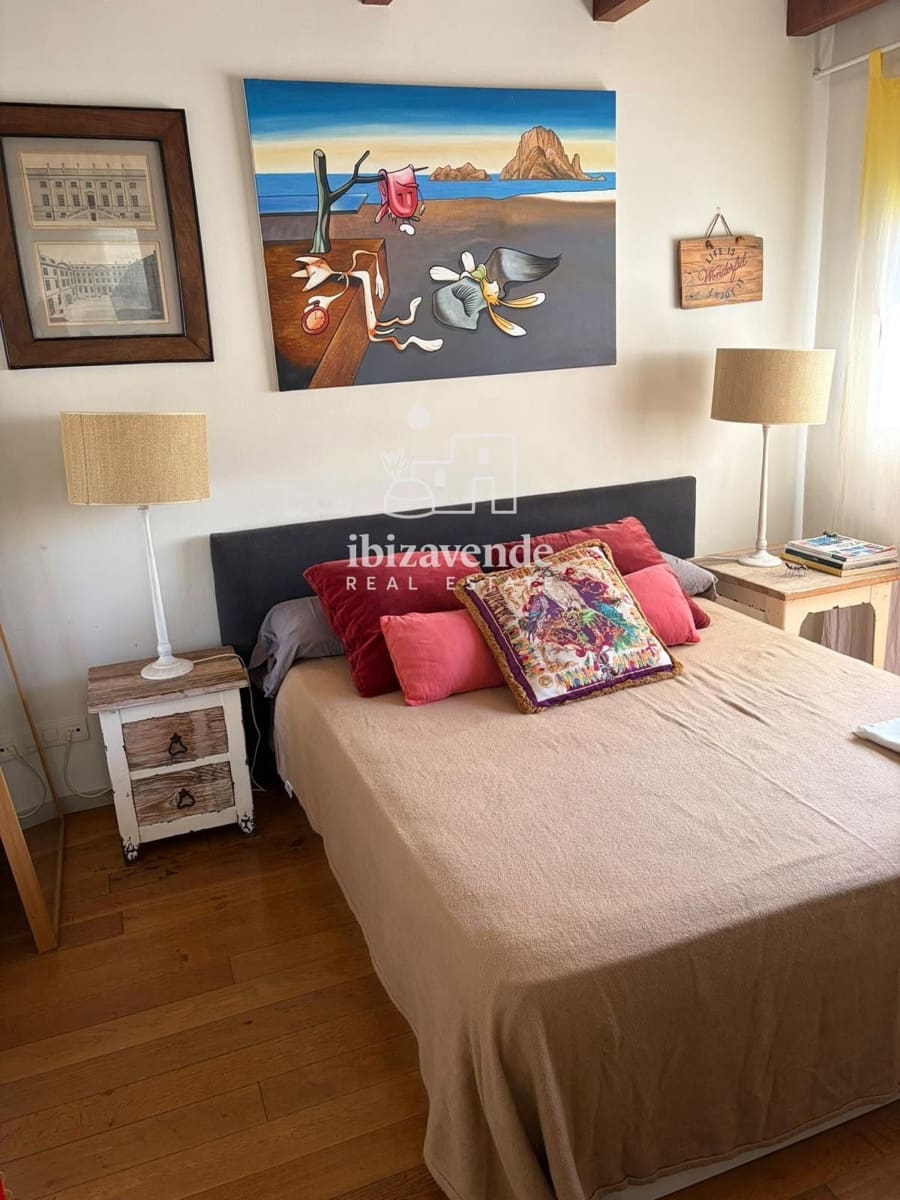 3 soveværelse Byhus til salg i Cala Llonga med swimmingpool garage - € 690.000 (Ref: 10163510)