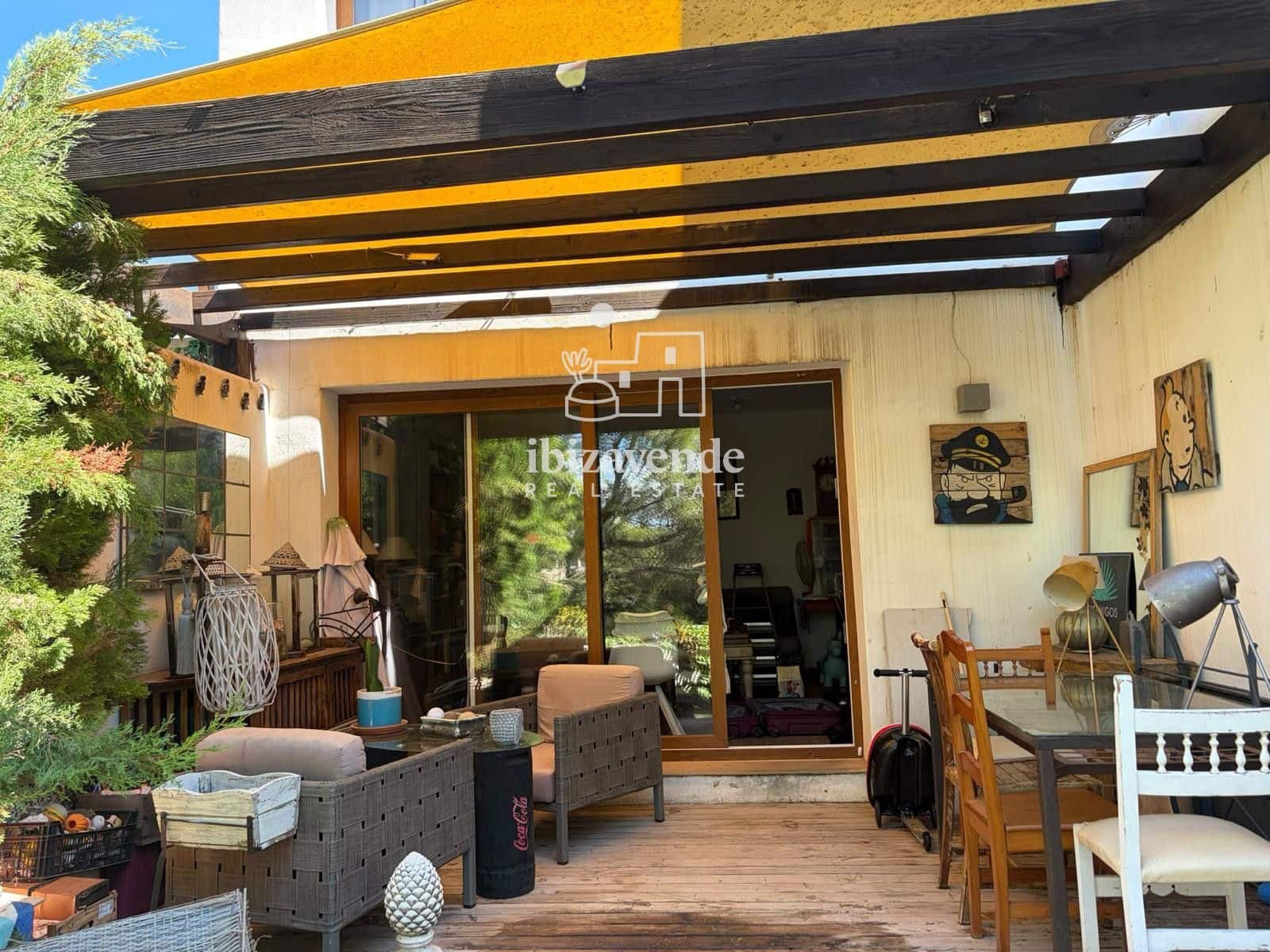 3 soveværelse Byhus til salg i Cala Llonga med swimmingpool garage - € 690.000 (Ref: 10163510)