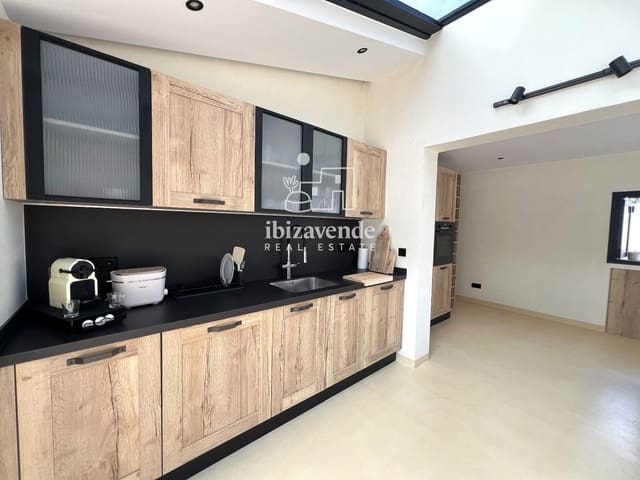 3 makuuhuone Huvila vuokrattavana paikassa Es Figueral, Santa Eulalia / Santa Eularia mukana 
autotalli - 8 500 € (Ref: 10172847)