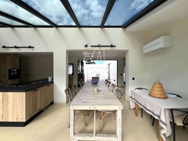 3 makuuhuone Huvila vuokrattavana paikassa Es Figueral, Santa Eulalia / Santa Eularia mukana 
autotalli - 8 500 € (Ref: 10172847)