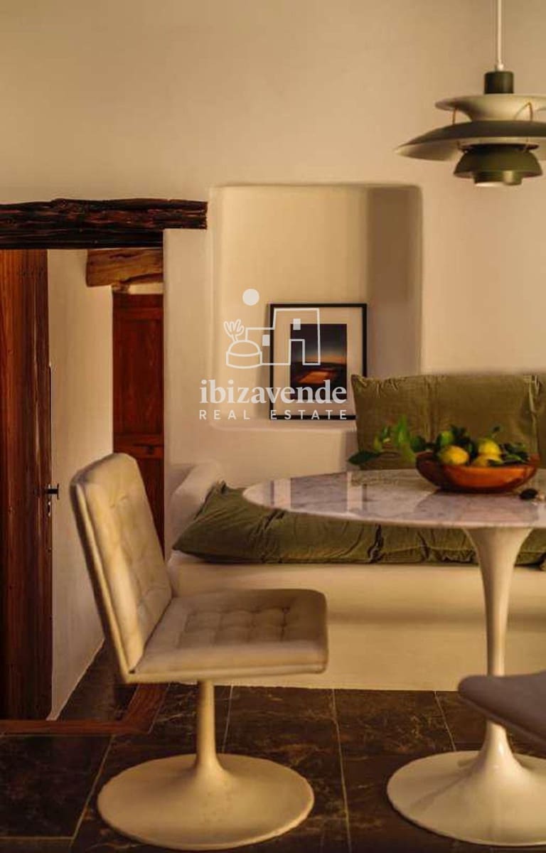 Chalet de 6 habitaciones en Sant Antoni de Portmany en alquiler con piscina - 16.500 € (Ref: 10179373)